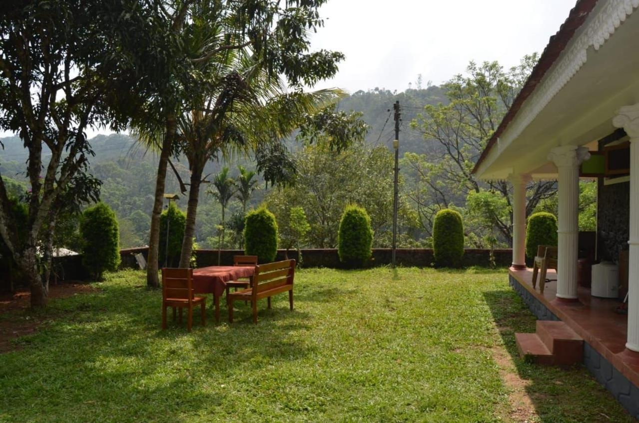 Cassells Jungle Resorts Thekkady Vandiperiyar Bagian luar foto