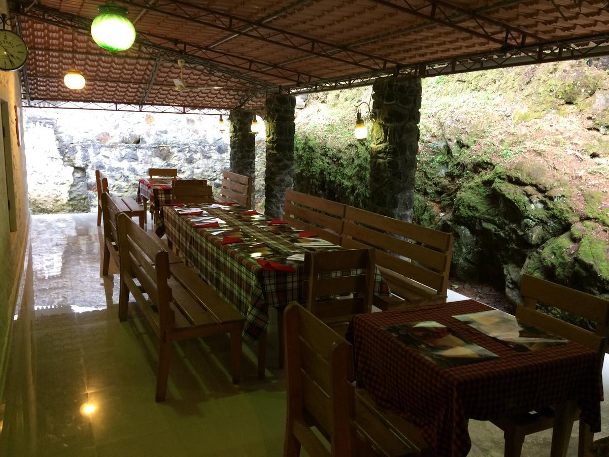 Cassells Jungle Resorts Thekkady Vandiperiyar Bagian luar foto
