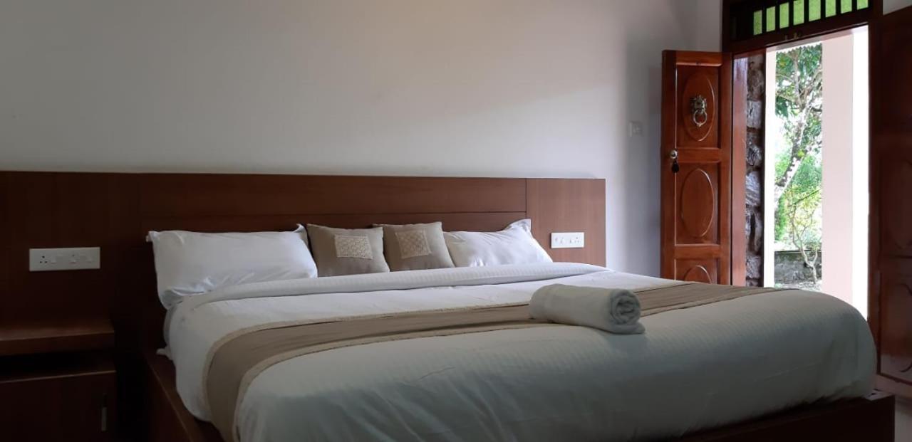 Cassells Jungle Resorts Thekkady Vandiperiyar Bagian luar foto